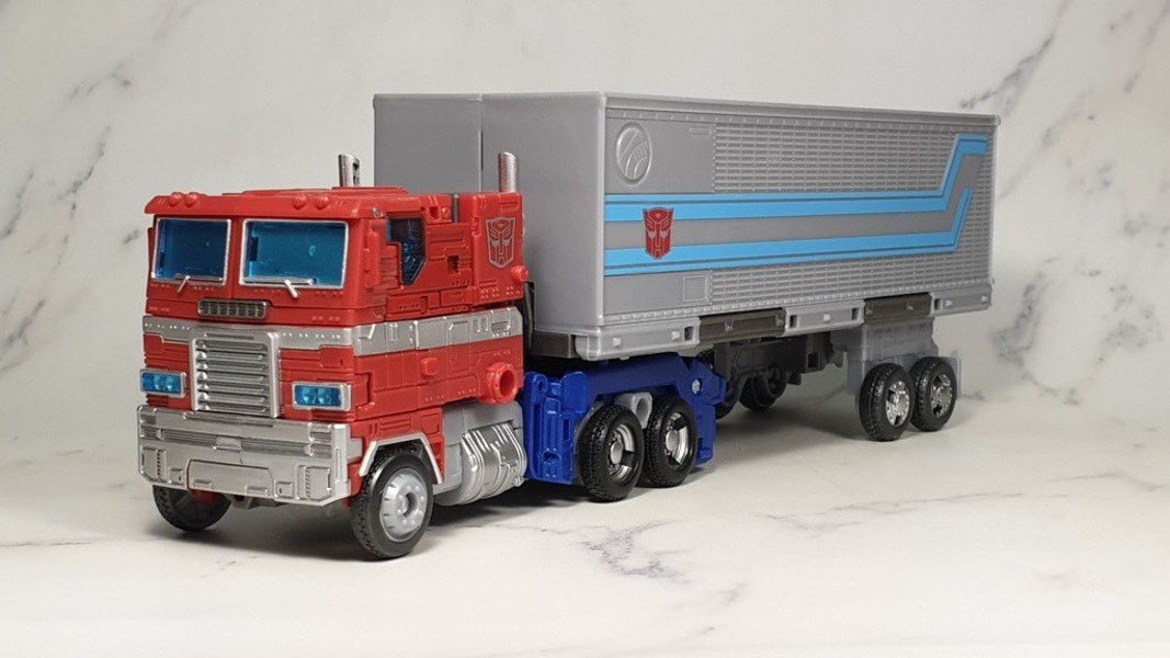 Transformers Earthrise Optimus Prime New Leaked Pictures Reveal Deco Changes 02 (2 of 8)